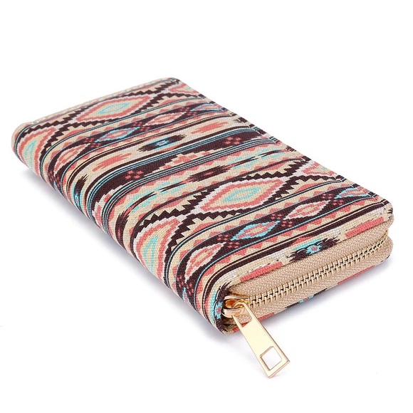Handbags - ❗️1 LEFT❗️ Boho Aztec Pattern Zip Wallet